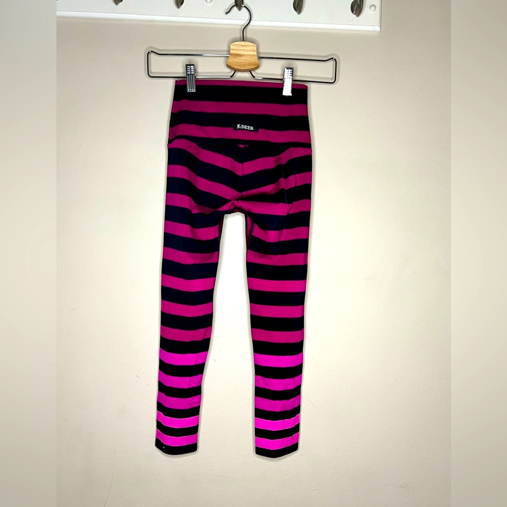 K. Deer pink striped Capri size XS